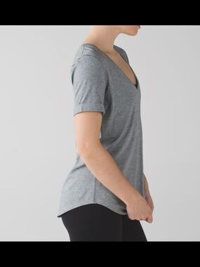 Lululemon Athletica | Heather Gray V-Neck Short Sleeve Top